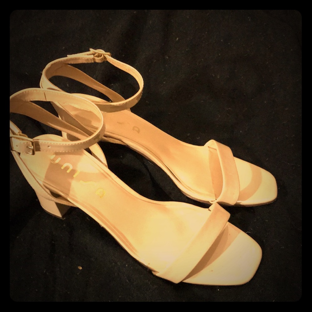 Dress sandals